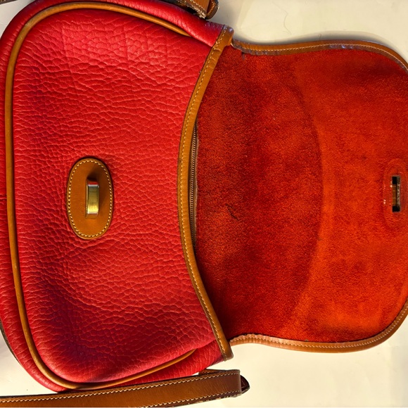 Dooney & Bourke Vintage Red Leather Crossbody/Shoulder Bag - Picture 8 of 15